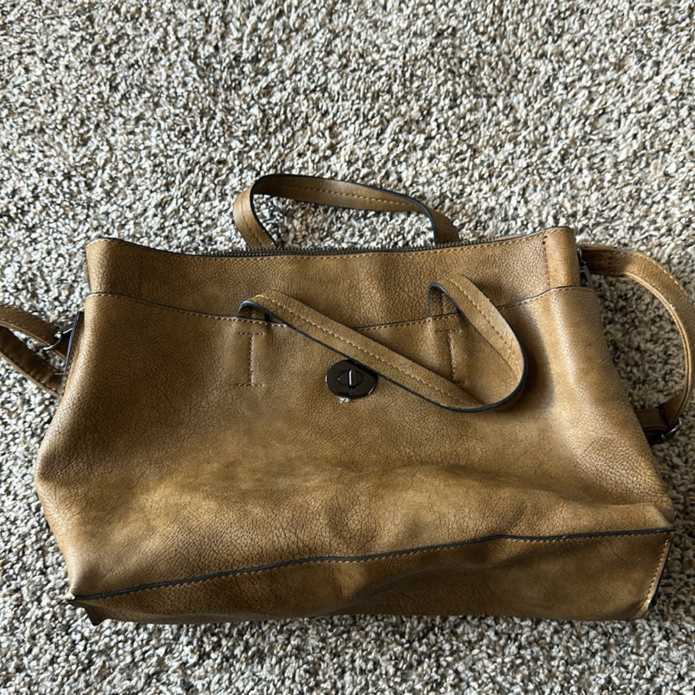 Bueno purse